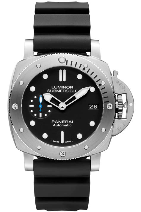 panerai luminor submersible pam00682|Panerai submersible 42mm white dial.